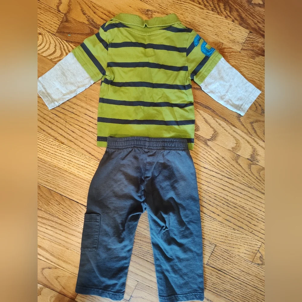 Carters 12 Mo. Striped Green and Grey Outfit